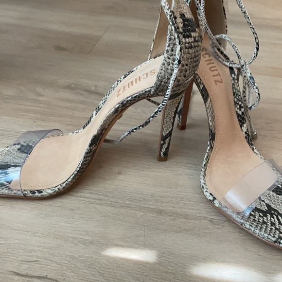🔥 Schutz Josseana Snakeskin Heel 🔥 - Picture 3 of 6